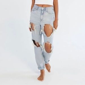 BDG: Urban Outfitters 🦋